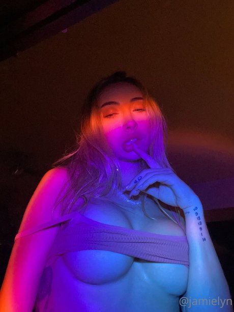 Jamie Lynn Rinaldi model top img