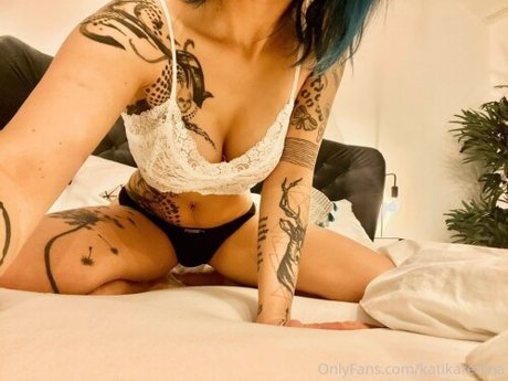 Kati Karenina pretty pornstar pic