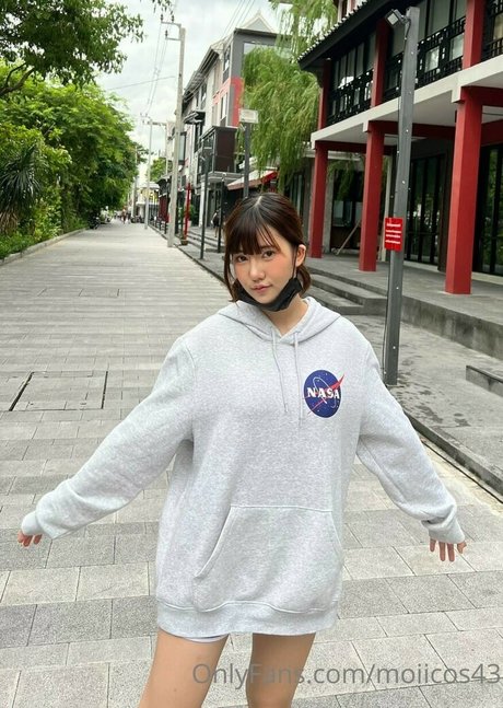 Moiicos nudes actress archive