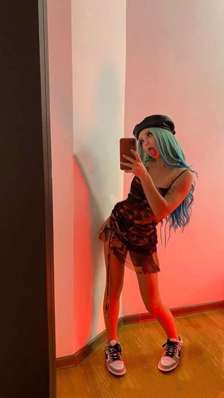 Maryana Ro perfect actress image