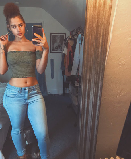 Janae Girard model xxx pic