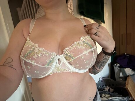 Hellcathhh star adult photos