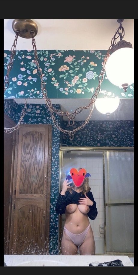 Yourhubibii star hot photo