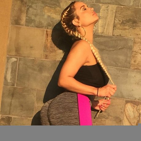 Jessica Kylie beautiful star photos