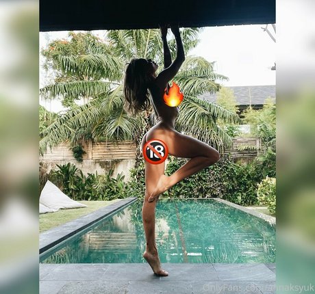 latina solo onlyfans nudes image