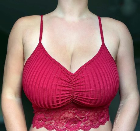 SmallGirlBigTitties perfect pornstar galleries