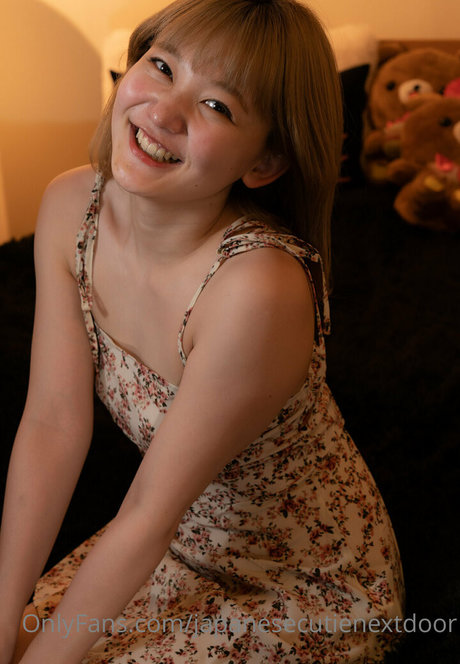 Japanese Cutie Next Door model free galleries