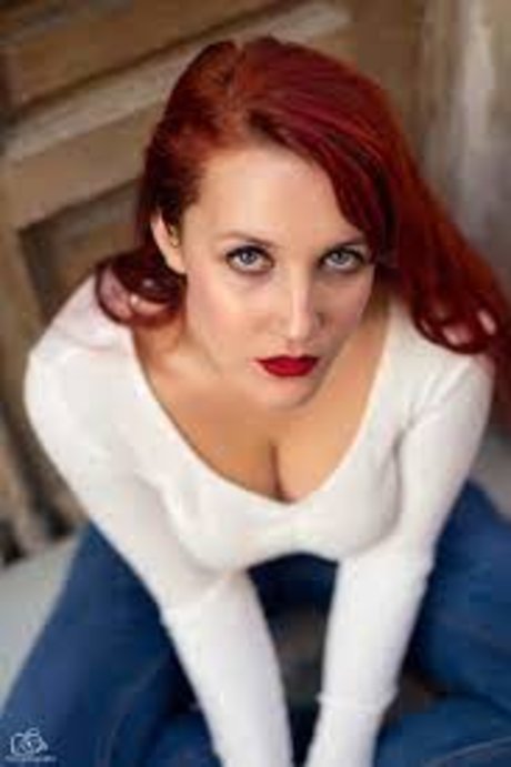 Mimi Magdaleno model sexy images