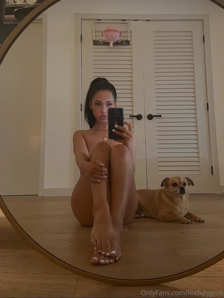 Lindsey Groll model best galleries