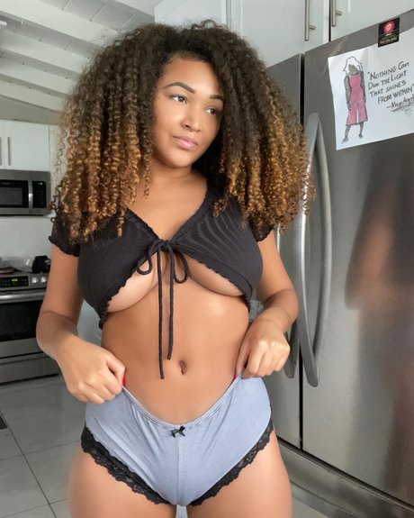 Daisy Daisy nudes model galleries