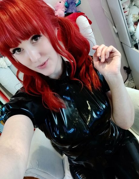 MisuEevee sexy actress img