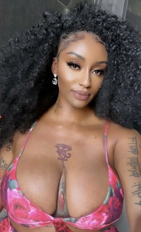 nigerianamazon star erotic archive