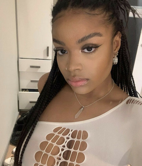 Hell0kittyevie Profile pic