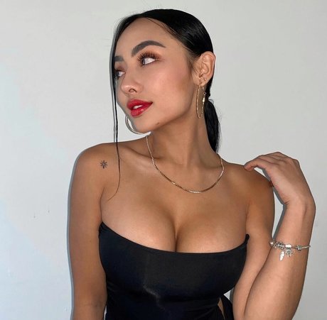 Latalzhang perfect model images