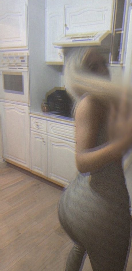 britishsquirt hot actress photo