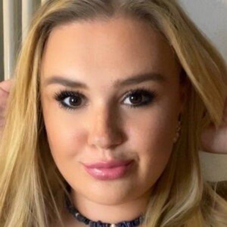 the foodiequeen sex model photo