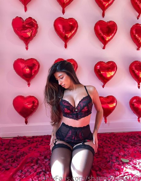 Alexa Campbell star pornographic image