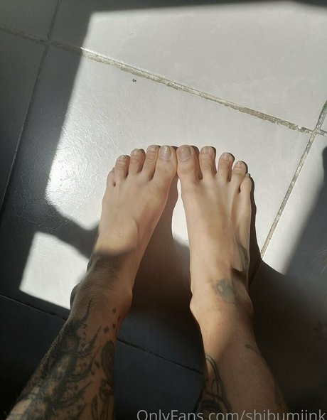 Shibumiink model erotic pic