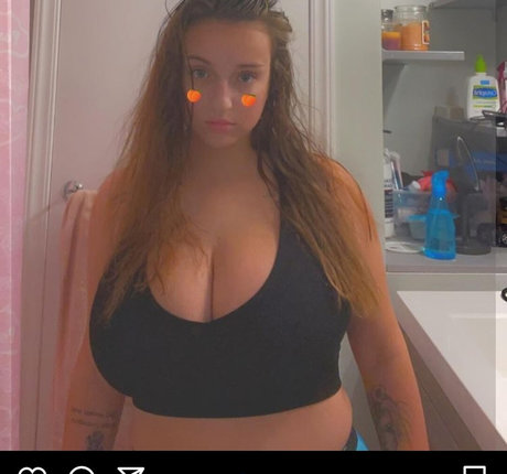 babe nude onlyfans top image