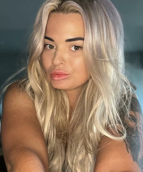 latina babe onlyfans sexy naked pictures