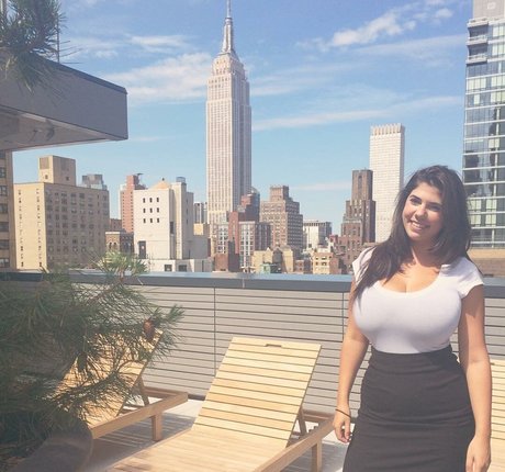 trimmed onlyfans hot nude photo