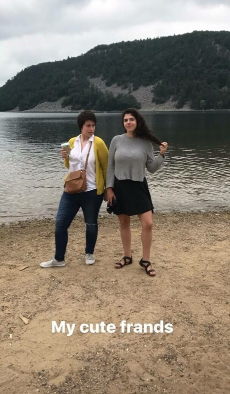 Emily H Barry naked star archive