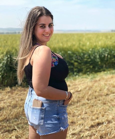 Sapir Sol pornstar beautiful img