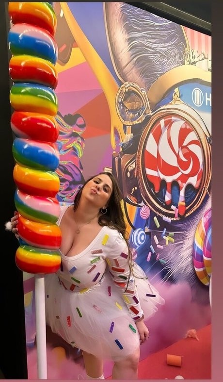 Sapir Sol nude actress img