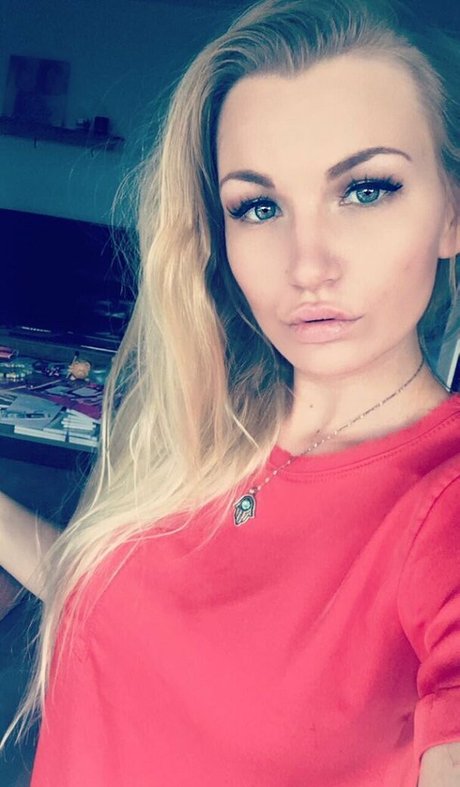 Beyla Hughes pretty model photos