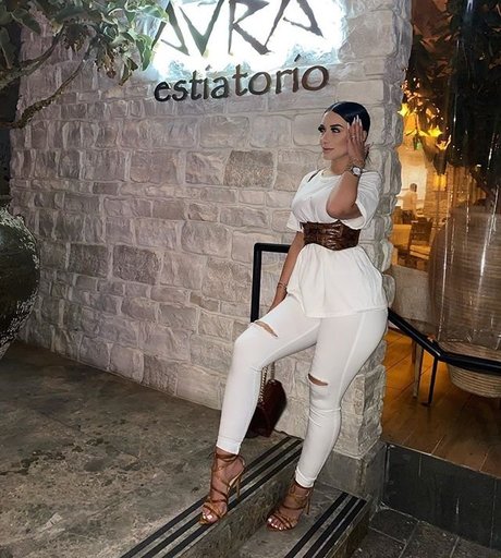 jo ashh model art pic