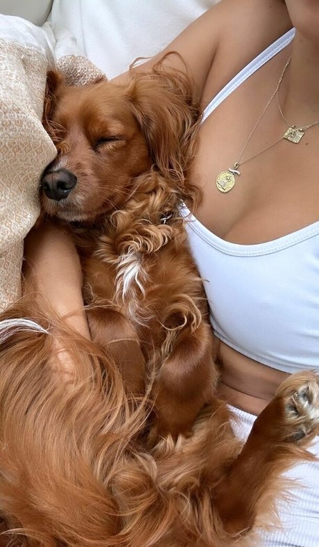 Brooke Blurton hot actress gallery