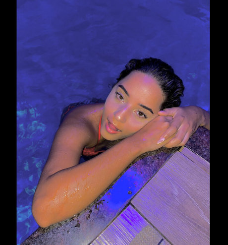 Carolina Missbella_ star free images