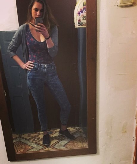 fuzyfruzsina nude actress photo