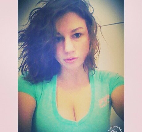 fuzyfruzsina hd pornstar photos