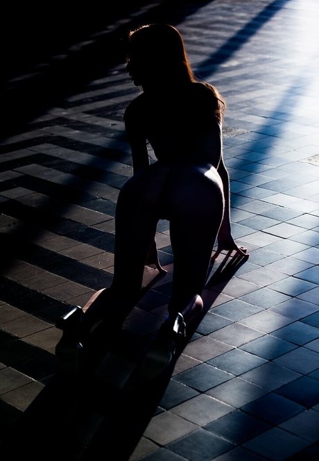 Daisy Olie model hd picture