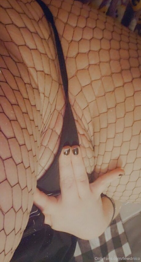 lewdnico adult model gallery