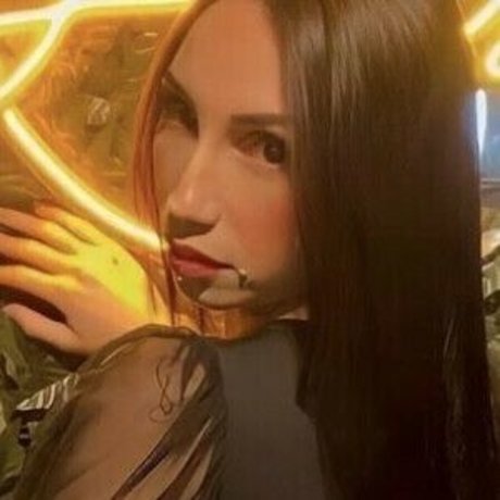 Mila Valentin sexy actress images