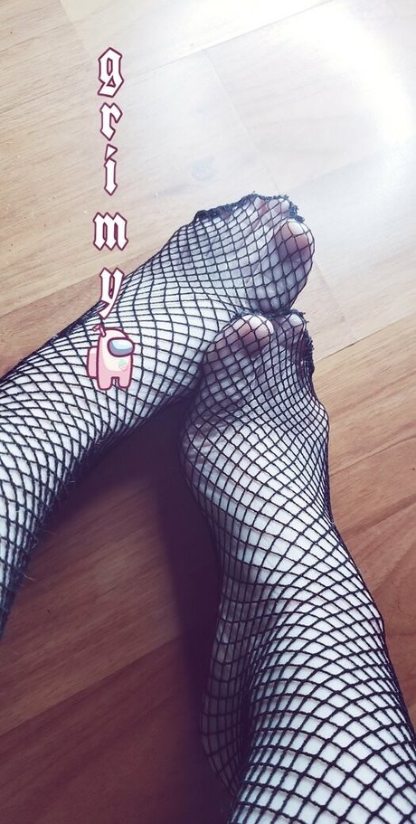 grimybby sexy model photo