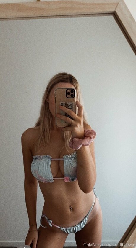 charlibabyxo erotic pornstar galleries