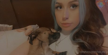 snow elle 2 star naked gallery