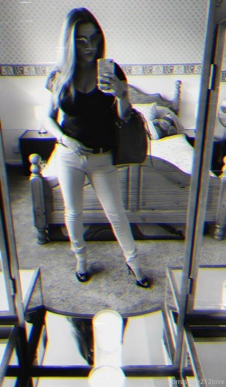 suzie212love star erotic pictures