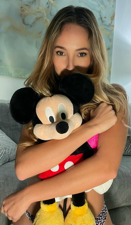 beatrizcorbett pretty pornstar pic