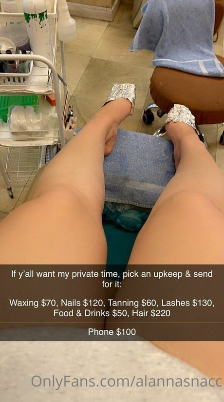 alannasnacc xxx model pic