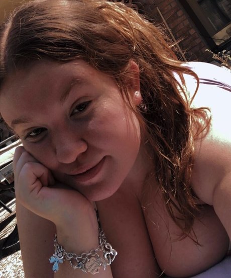 beautiful teen onlyfans naked photo