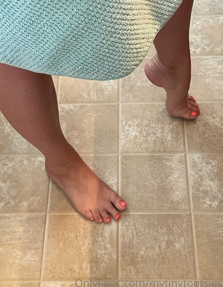 mytinytootsies erotic star images