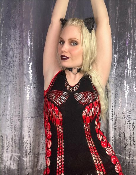 ittybittyprettykitty pornstar sexy gallery