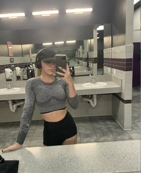 ravengonewildfree perfect actress picture