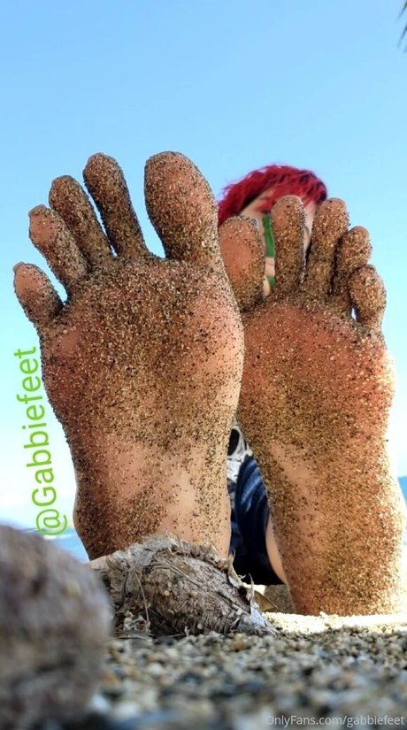 gabbiefeet hot actress images