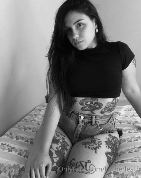 kikithedeath free pornstar picture