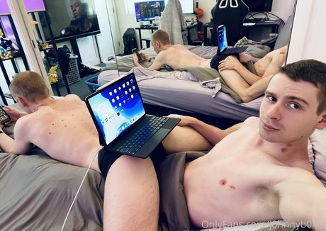 joshynjohnny free model pics